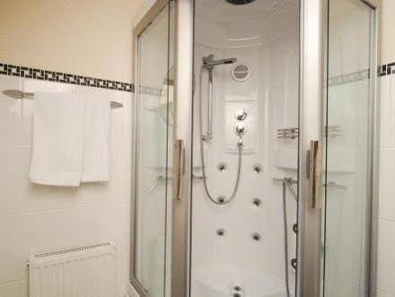 Luton Hotel Residence Luaran gambar