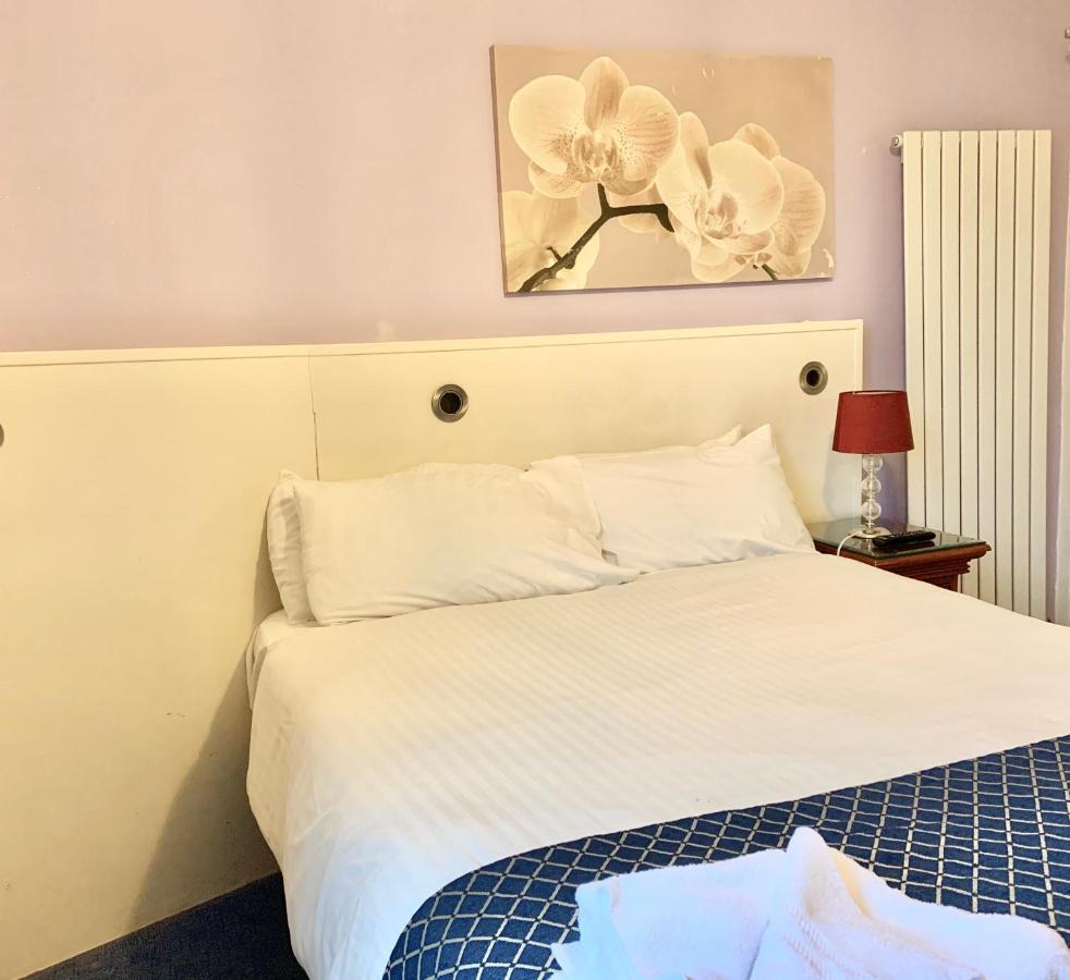 Luton Hotel Residence Luaran gambar